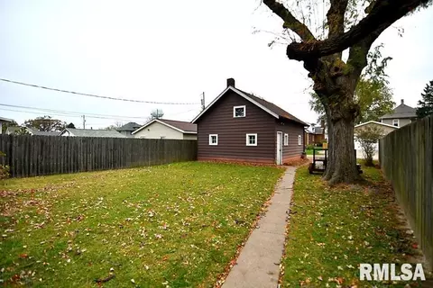 335 8th St, Silvis, IL 61282 photo 20