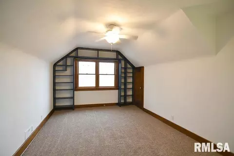 335 8th St, Silvis, IL 61282 photo 13