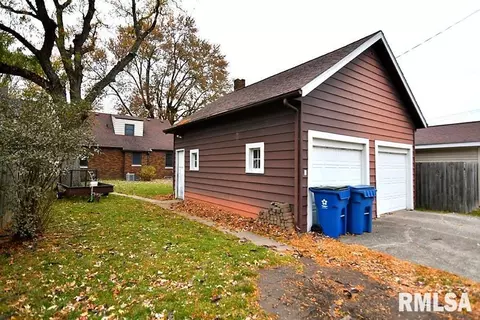 335 8th St, Silvis, IL 61282 photo 21