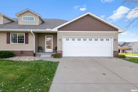 3150 S 20th Avenue Ct, Eldridge, IA 52748