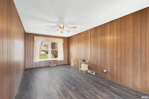 2804 36th St, Moline, IL 61265 photo 14