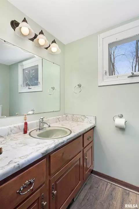 2804 36th St, Moline, IL 61265 photo 13