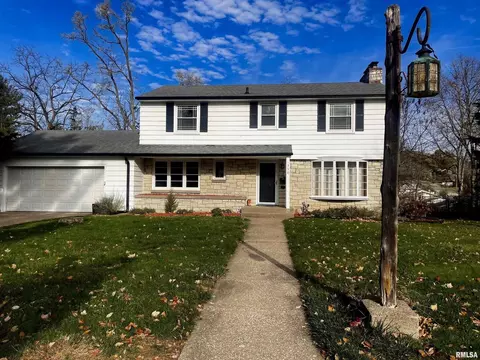 1350 Caroline Ave, Clinton, IA 52732