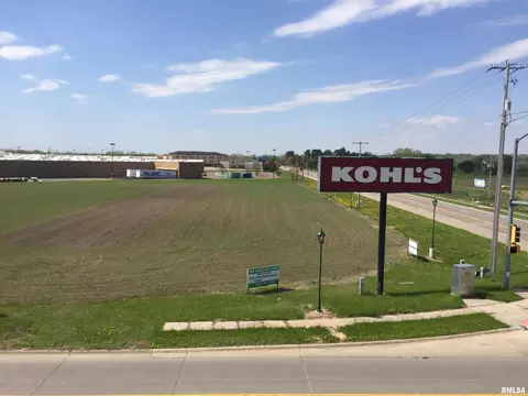 2401 Manufacturing Dr, Clinton, IA 52732