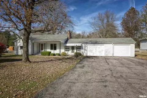 18994 Crab Orchard Rd, Marion, IL 62959