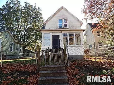 1014 14th Ave, Rock Island, IL 61201