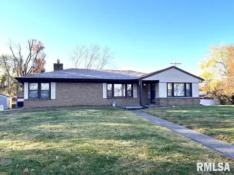 1705 Turnage Ln, Marion, IL 62959