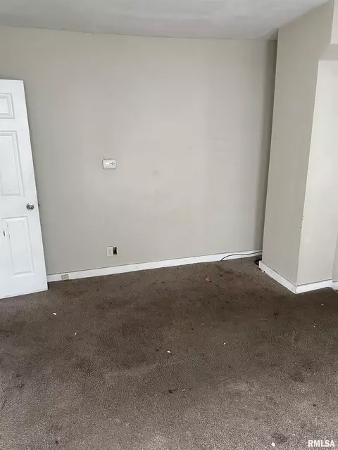 138 140 4th Ave, Moline, IL 61265 photo 5
