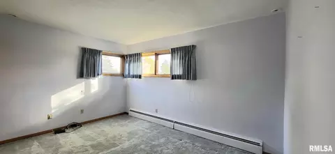 306 E Summit St, Wilton, IA 52778 photo 8