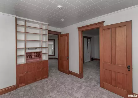140 13th St, Silvis, IL 61282 photo 16