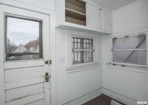 140 13th St, Silvis, IL 61282 photo 31