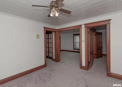 140 13th St, Silvis, IL 61282 photo 7