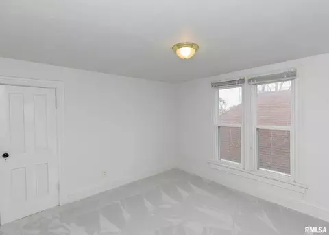 140 13th St, Silvis, IL 61282 photo 27