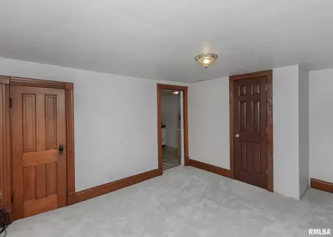 140 13th St, Silvis, IL 61282 photo 21