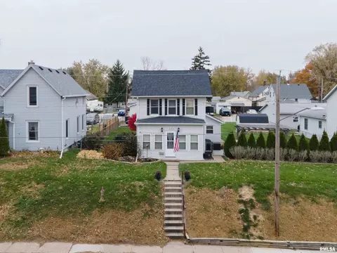 1833 20th Ave, Moline, IL 61265 photo 3