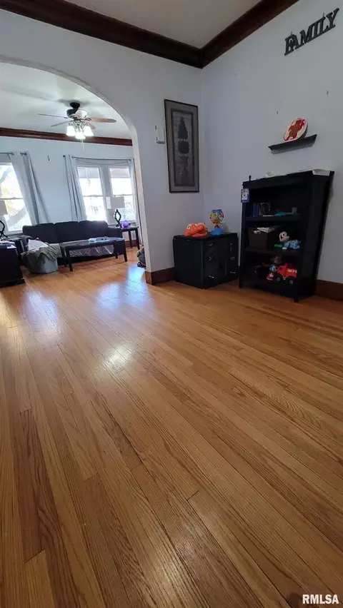 2114 12th St, Moline, IL 61265 photo 15