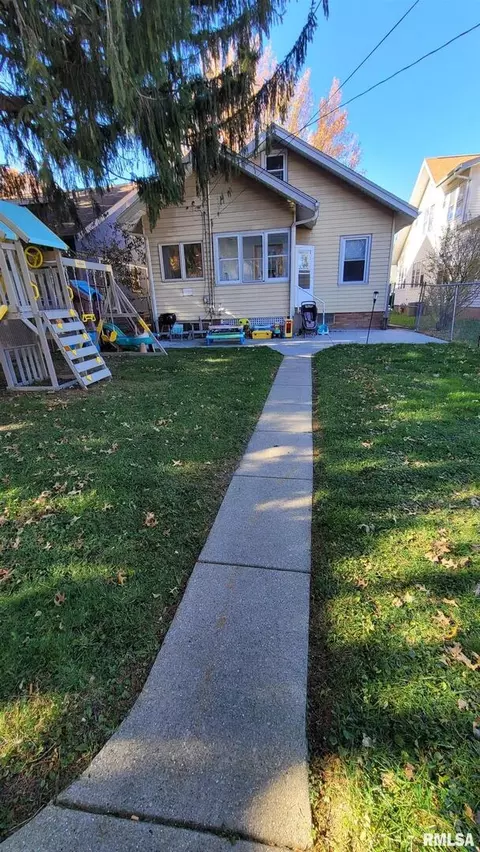 2114 12th St, Moline, IL 61265 photo 6
