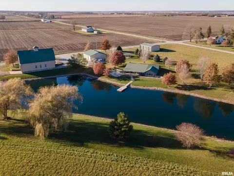 949 230th St, Viola, IL 61486 photo 4
