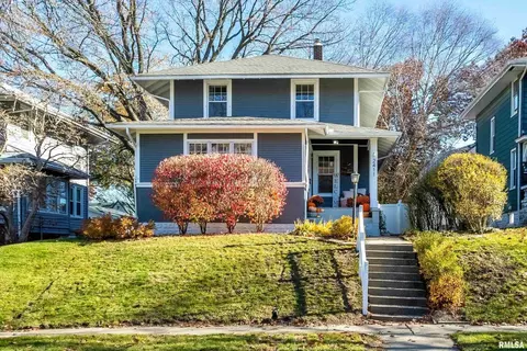 2411 Western Ave, Davenport, IA 52803