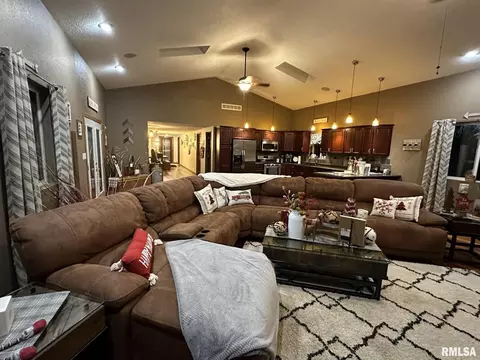 1514 E 7th St, Kewanee, IL 61443 photo 14