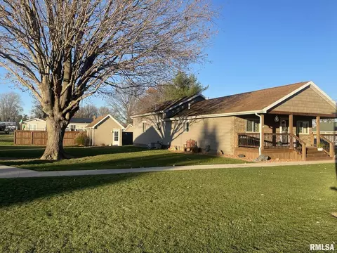 1514 E 7th St, Kewanee, IL 61443 photo 5