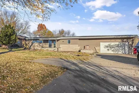 4816 N 24th St, Quincy, IL 62305