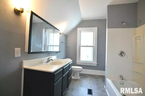 1620 19th Ave, Moline, IL 61265 photo 9