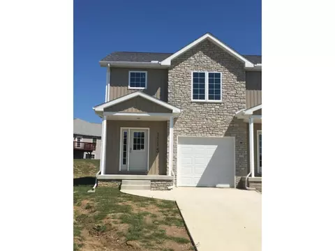 1115 Lawson St, Washington, IL 61571