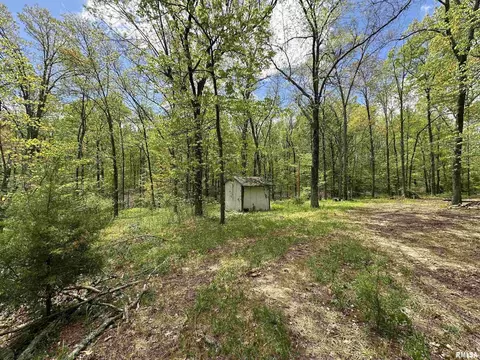 210 Belville Rd, New Burnside, IL 62967