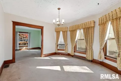 3217 Park 16th St, Moline, IL 61265 photo 10
