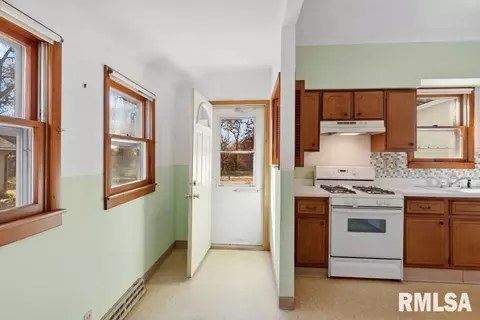3217 Park 16th St, Moline, IL 61265 photo 17