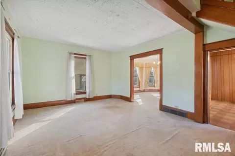 3217 Park 16th St, Moline, IL 61265 photo 6