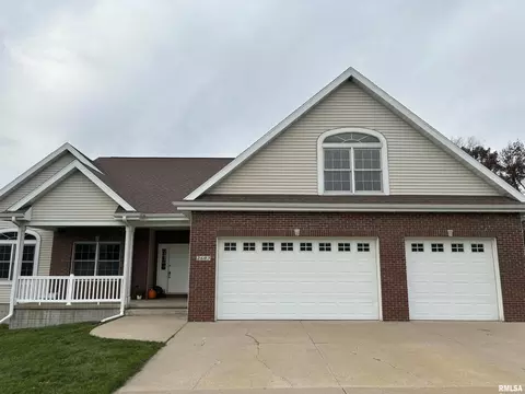 2603 Dover Downs St, Muscatine, IA 52761