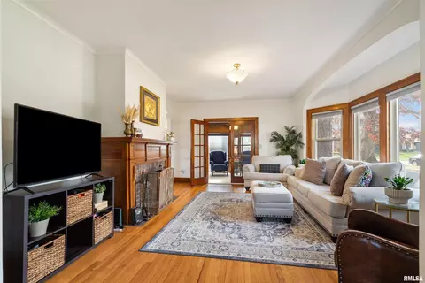 1314 29th St, Moline, IL 61265 photo 4