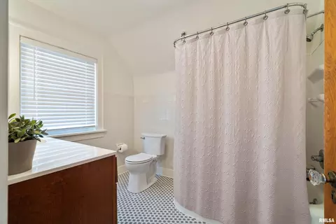 1314 29th St, Moline, IL 61265 photo 12