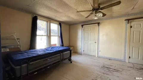 603 E Carter St, Marion, IL 62959 photo 3
