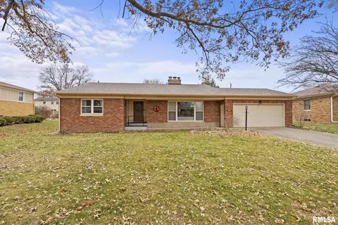2817 30th Ave, Rock Island, IL 61201