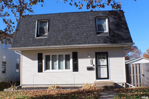 2385 28th St, Moline, IL 61265