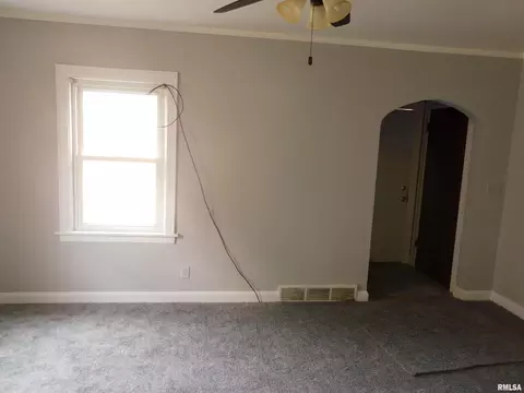 1928 2nd St, Moline, IL 61265 photo 7
