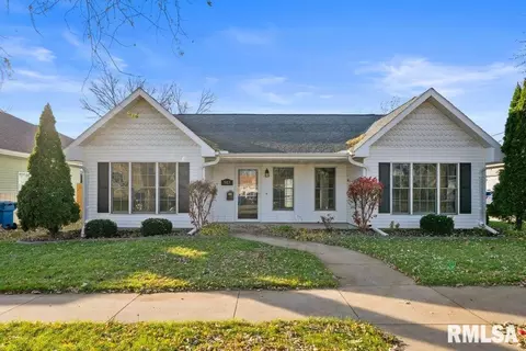 507 9th Ave, Dewitt, IA 52742