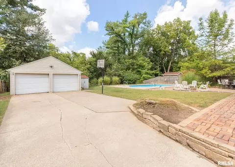 3225 6th St, Moline, IL 61265 photo 24