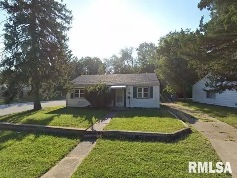 1117 37th Street Ct, Moline, IL 61265