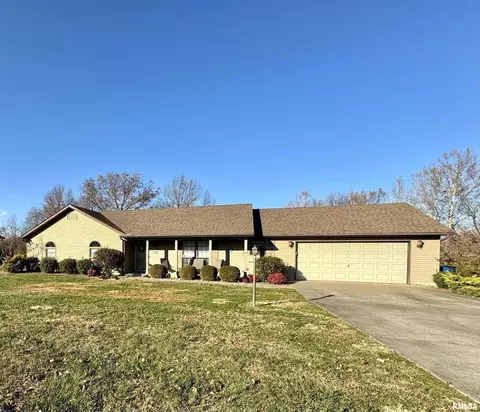 808 Cottonwood Ln, Carterville, IL 62918