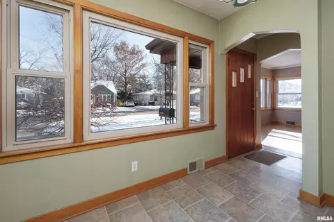 1809 36th St, Moline, IL 61265 photo 10