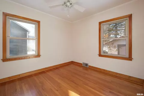 1809 36th St, Moline, IL 61265 photo 20
