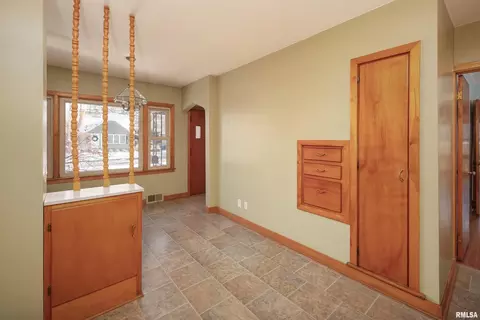 1809 36th St, Moline, IL 61265 photo 12