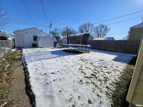 2418 32nd St, Moline, IL 61265 photo 29