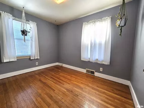 2418 32nd St, Moline, IL 61265 photo 14