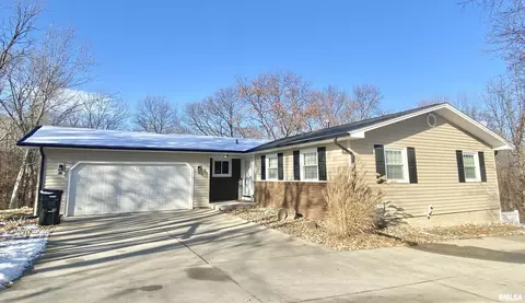9300 142nd Street Ct W, Taylor Ridge, IL 61284