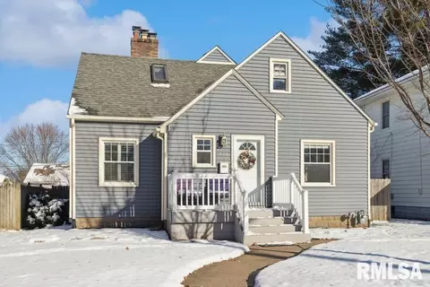 516 E 29th St, Davenport, IA 52803